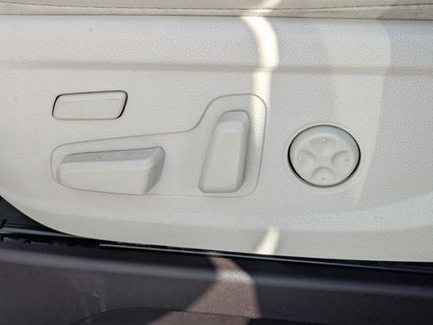 Used 2020 Hyundai Palisade Limited image 18