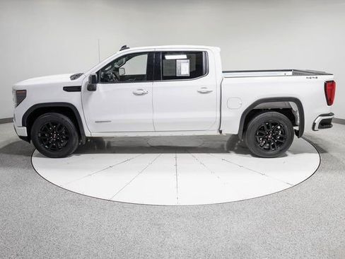 Used 2024 GMC Sierra 1500 Elevation image 31