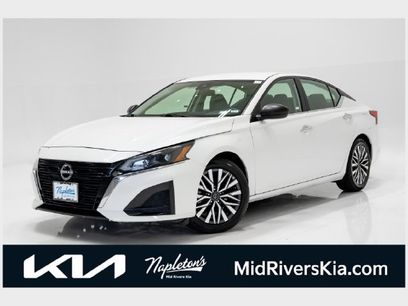 Used 2024 Nissan Altima 2.5 SV