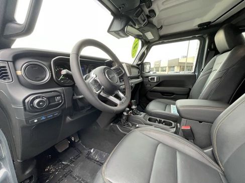 Used 2024 Jeep Wrangler Unlimited Sahara w/ Safety Group image 11