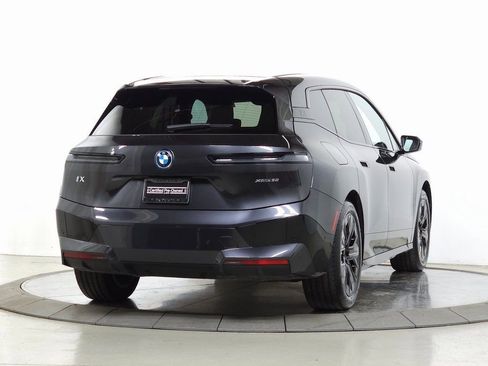 Used 2023 BMW iX xDrive50 w/ Premium Package image 12