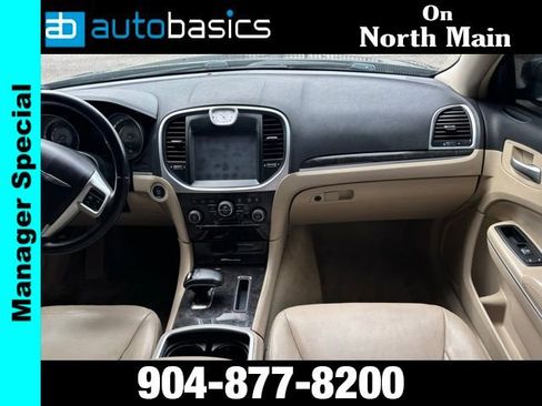 Used 2013 Chrysler 300 AWD w/ Driver Convenience Group image 18