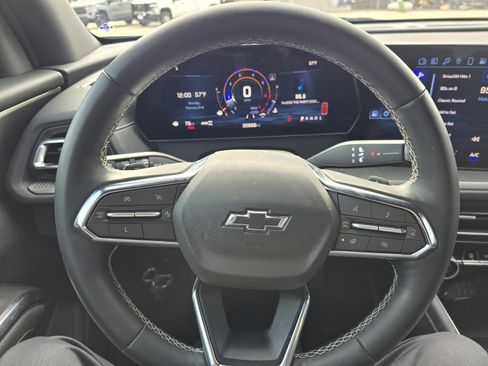 Used 2024 Chevrolet Traverse LS w/ Midnight/Sport Edition image 13