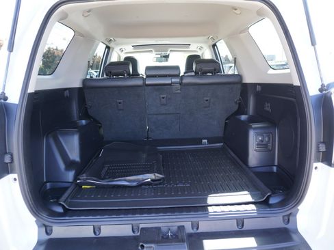 Used 2024 Toyota 4Runner Limited AWD/4WD image 11