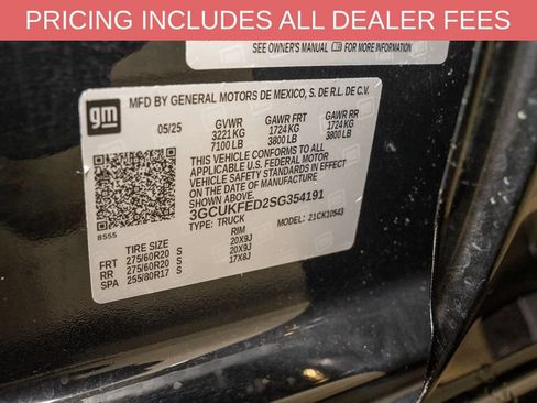 Used 2025 Chevrolet Silverado 1500 LT Trail Boss w/ Convenience Package II AWD/4WD image 22