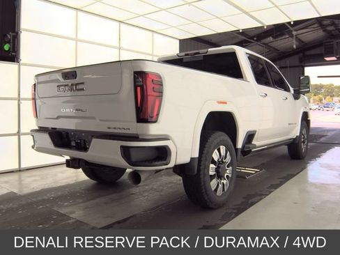 Used 2024 GMC Sierra 2500 Denali w/ Denali Reserve Package AWD/4WD image 2