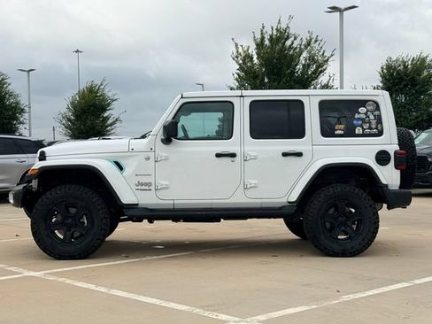 Used 2022 Jeep Wrangler Unlimited Sahara w/ Safety Group AWD/4WD image 7