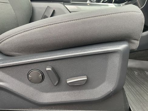 Used 2022 Ford F150 XLT w/ Equipment Group 302A High image 36