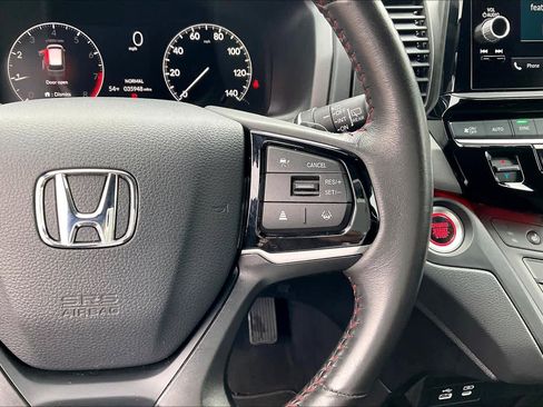 Used 2025 Honda Odyssey Sport-L image 23