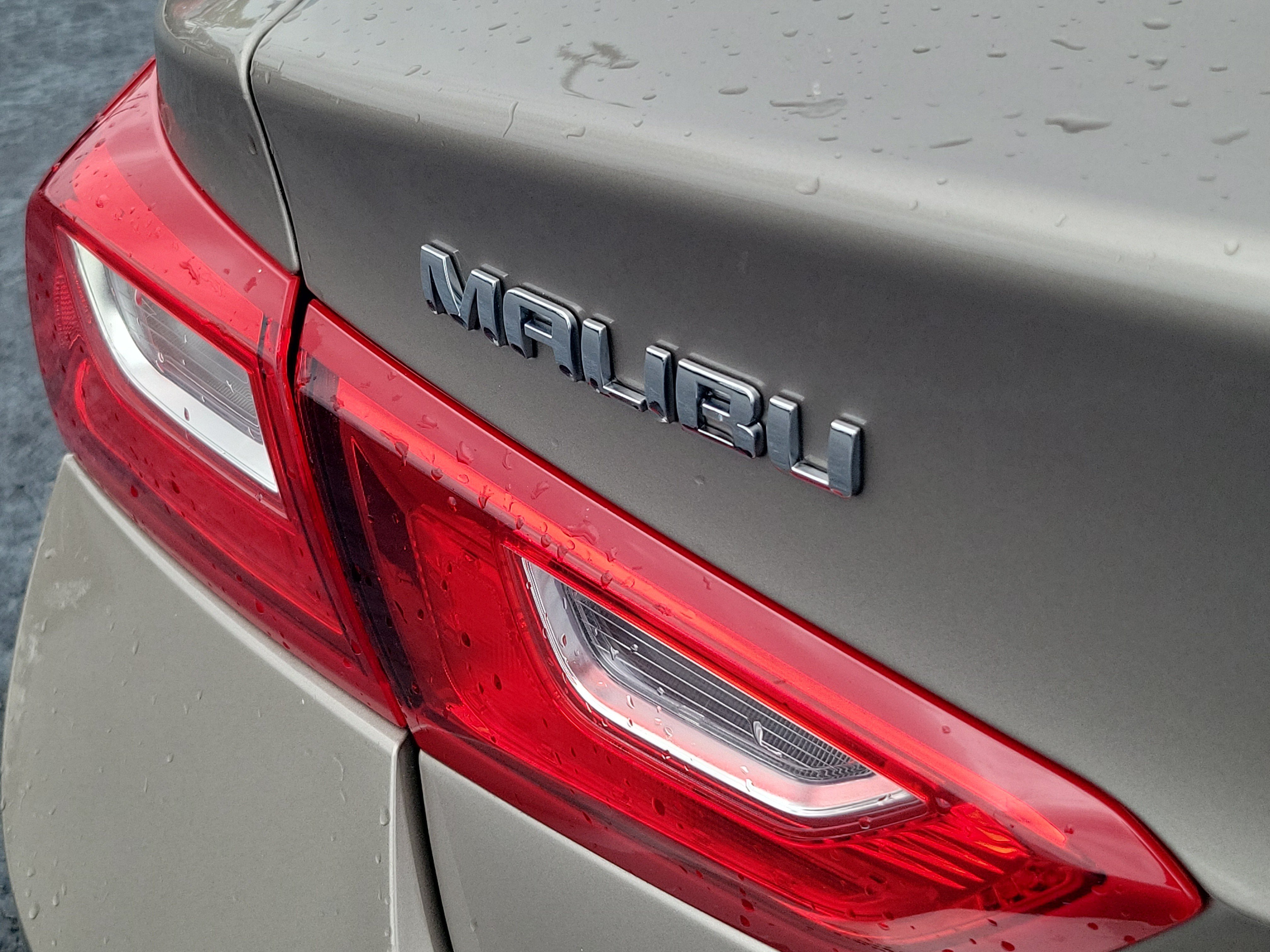 Used 2025 Chevrolet Malibu LT FWD image 6
