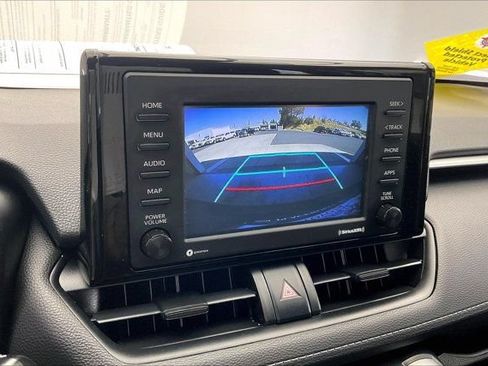 Used 2021 Toyota RAV4 XLE AWD/4WD image 24