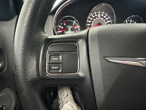 Used 2013 Chrysler 200 LX FWD image 32
