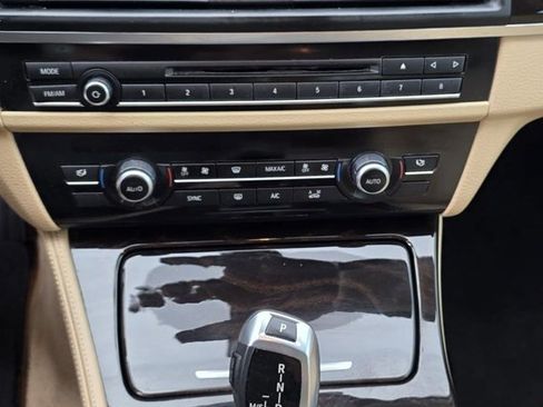 Used 2015 BMW 528i Sedan RWD image 19