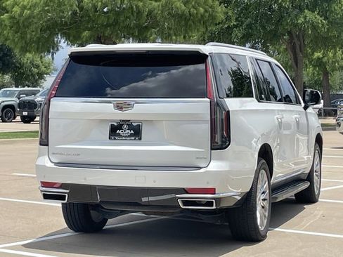Used 2022 Cadillac Escalade ESV Premium Luxury AWD/4WD image 4