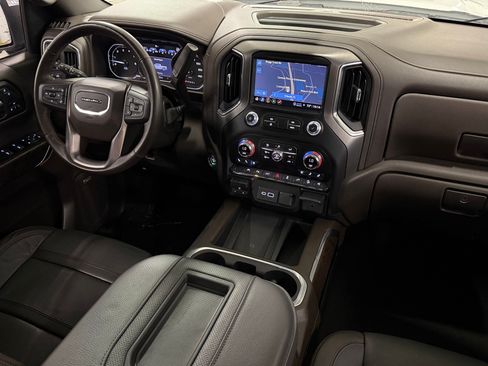 Used 2022 GMC Sierra 1500 Denali w/ Denali Reserve Package AWD/4WD image 4
