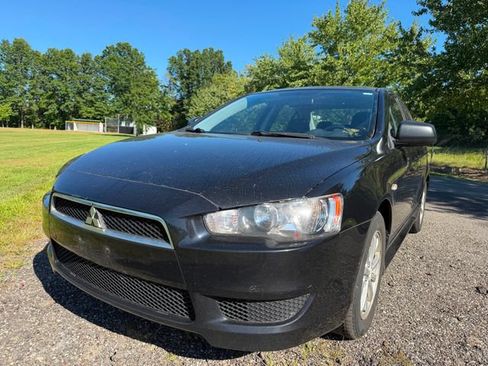 Used 2010 Mitsubishi Lancer ES FWD image 1