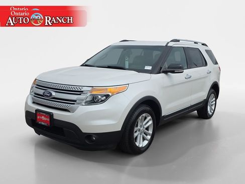 Used 2014 Ford Explorer XLT w/ Equipment Group 202A AWD/4WD image 7