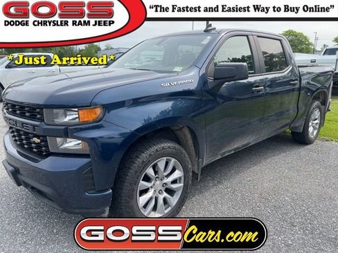 Used 2022 Chevrolet Silverado 1500 Custom AWD/4WD image 1