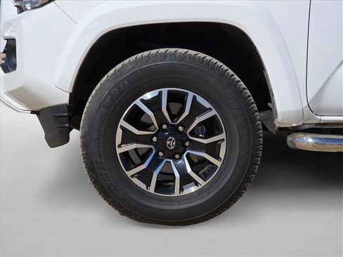 Used 2022 Toyota Tacoma TRD Sport w/ TRD Premium Sport Package image 14