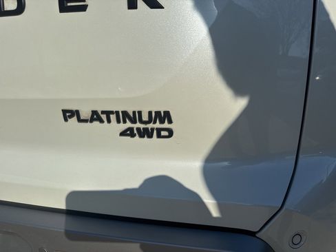 Certified 2023 Nissan Pathfinder Platinum w/ Black Appearance Package image 8