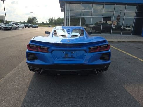 Used 2024 Chevrolet Corvette Stingray Coupe w/ 1LT RWD image 4
