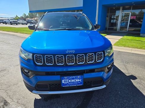 Used 2025 Jeep Compass Limited AWD/4WD image 8