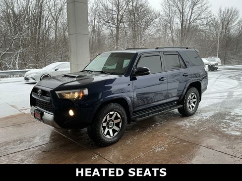Used 2019 Toyota 4Runner TRD Off-Road Premium image 3