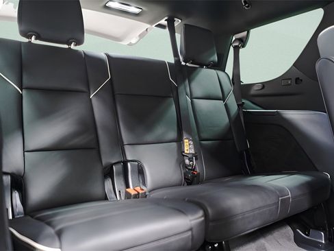 Used 2025 Cadillac Escalade Sport w/ Touring Package image 35