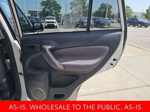 Used 2004 Toyota RAV4 2WD image 28