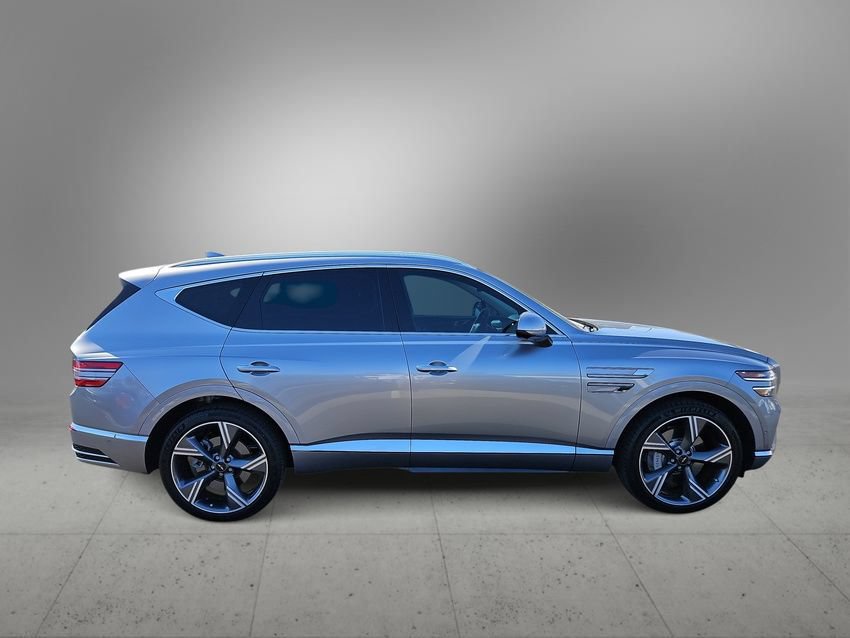 Certified 2025 Genesis GV80 3.5T Prestige AWD/4WD image 9