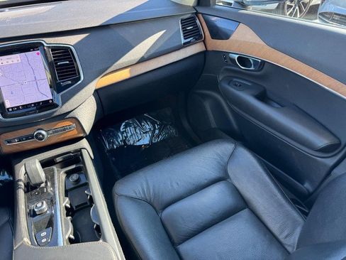 Used 2023 Volvo XC90 B5 Plus w/ Protection Package Premier image 16