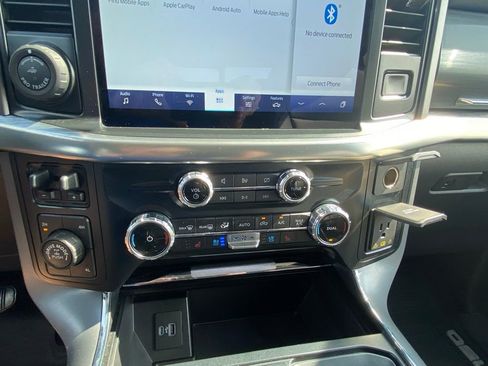 Certified 2022 Ford F150 Lariat image 17