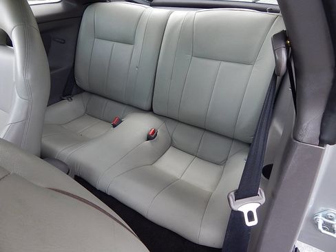 Used 2002 Toyota Celica GT image 15