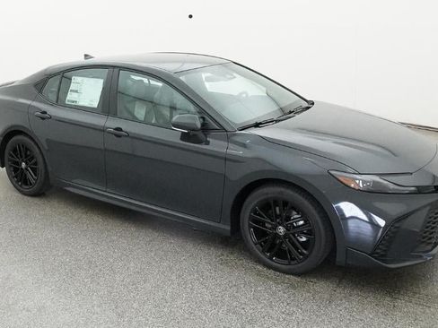 New 2026 Toyota Camry SE FWD image 12