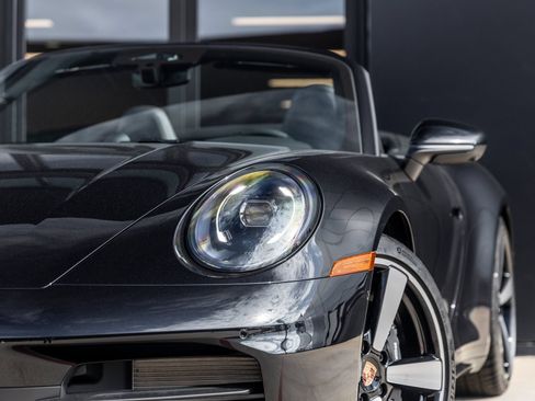 Certified 2026 Porsche 911 Carrera RWD image 18