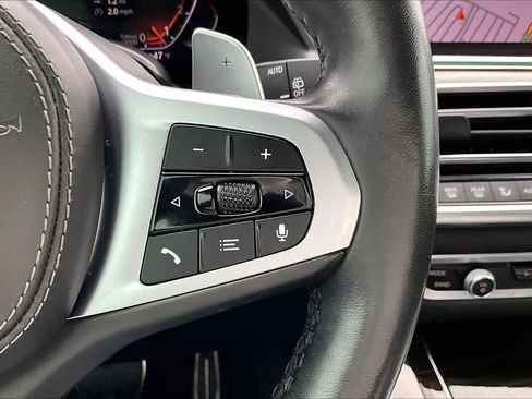 Used 2019 BMW X5 xDrive50i w/ M Sport Package image 22