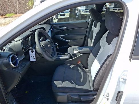 New 2026 Chevrolet Trax LS image 6