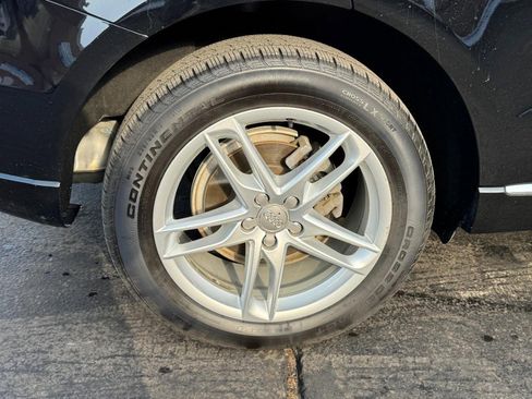 Used 2017 Audi Q5 2.0T Premium Plus w/ Technology Package image 5