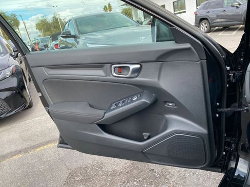 Used 2025 Honda Civic Sport image 20