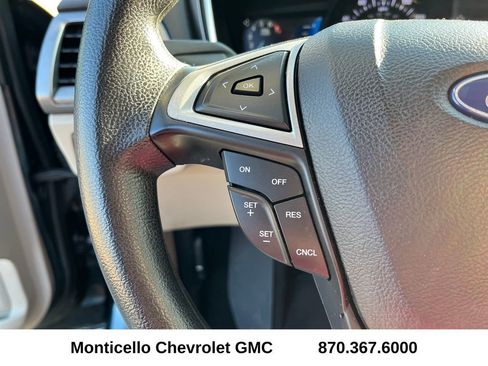 Used 2020 Ford Fusion SE image 14