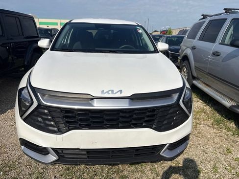 Certified 2023 Kia Sportage LX AWD/4WD image 3