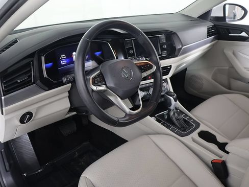 Used 2023 Volkswagen Jetta SE w/ Panoramic Sunroof Package FWD image 27