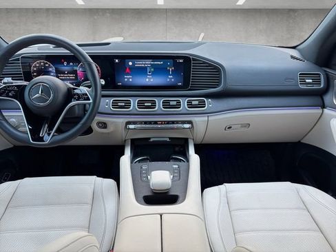 Used 2024 Mercedes-Benz GLE 450 4MATIC image 3