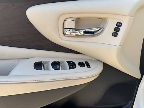 Used 2020 Nissan Murano Platinum FWD image 14