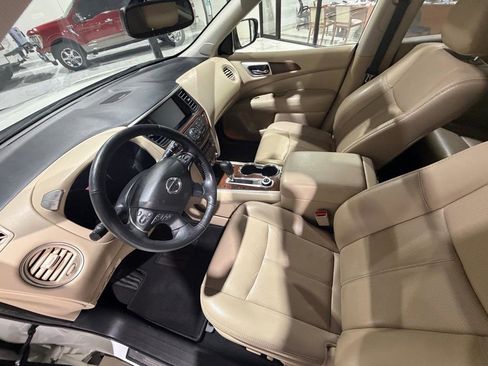 Used 2020 Nissan Pathfinder Platinum w/ Cargo Package AWD/4WD image 26