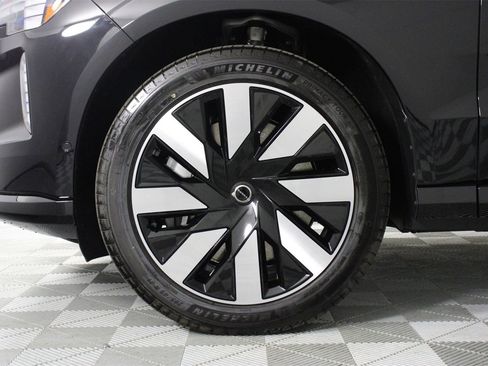 New 2025 Volvo EX90 Plus w/ Protection Package Premier image 12