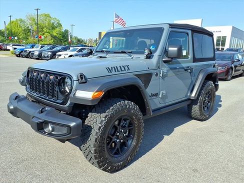 Used 2024 Jeep Wrangler Sport AWD/4WD image 11
