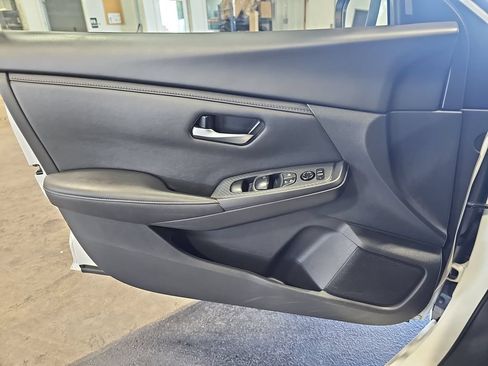 Used 2025 Nissan Sentra SV FWD image 26