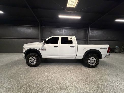 Used 2018 RAM 2500 Tradesman w/ Chrome Appearance Group AWD/4WD image 8