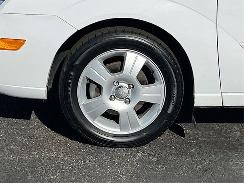 Used 2007 Ford Focus S image 8